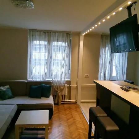 With Garage Апартаменты