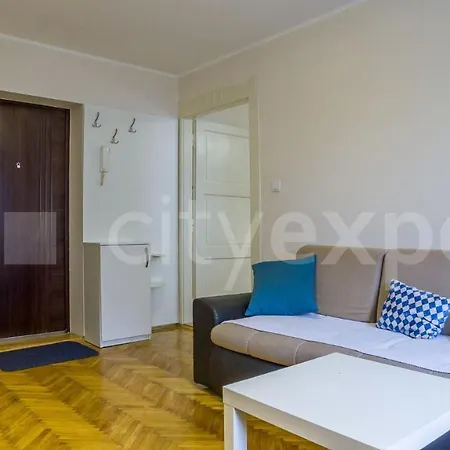 Апартаменты With Garage Нови-Сад